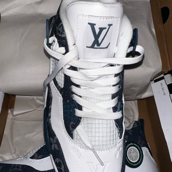 Air Jordan 4 Louis Vuitton - Picture 3 of 6